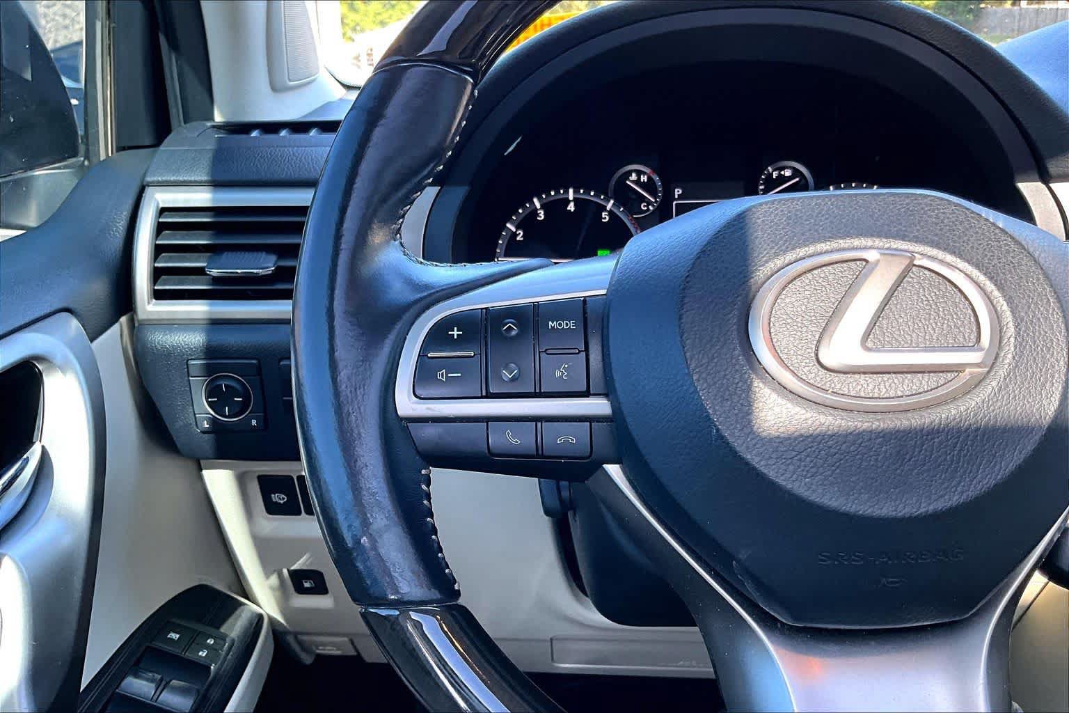 Used 2020 Lexus GX 460 Premium w/ Premium Package AWD/4WD image 23