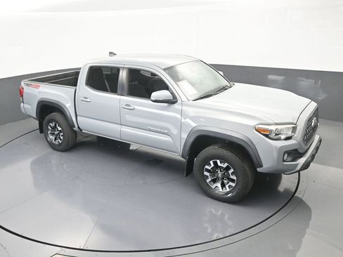 Used 2019 Toyota Tacoma TRD Off-Road image 51