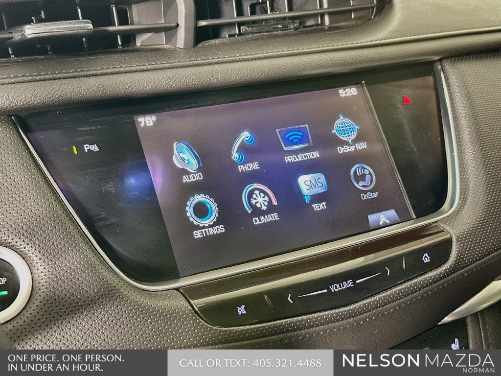 Used 2017 Cadillac XT5 Luxury w/ Driver Awareness Package FWD image 16