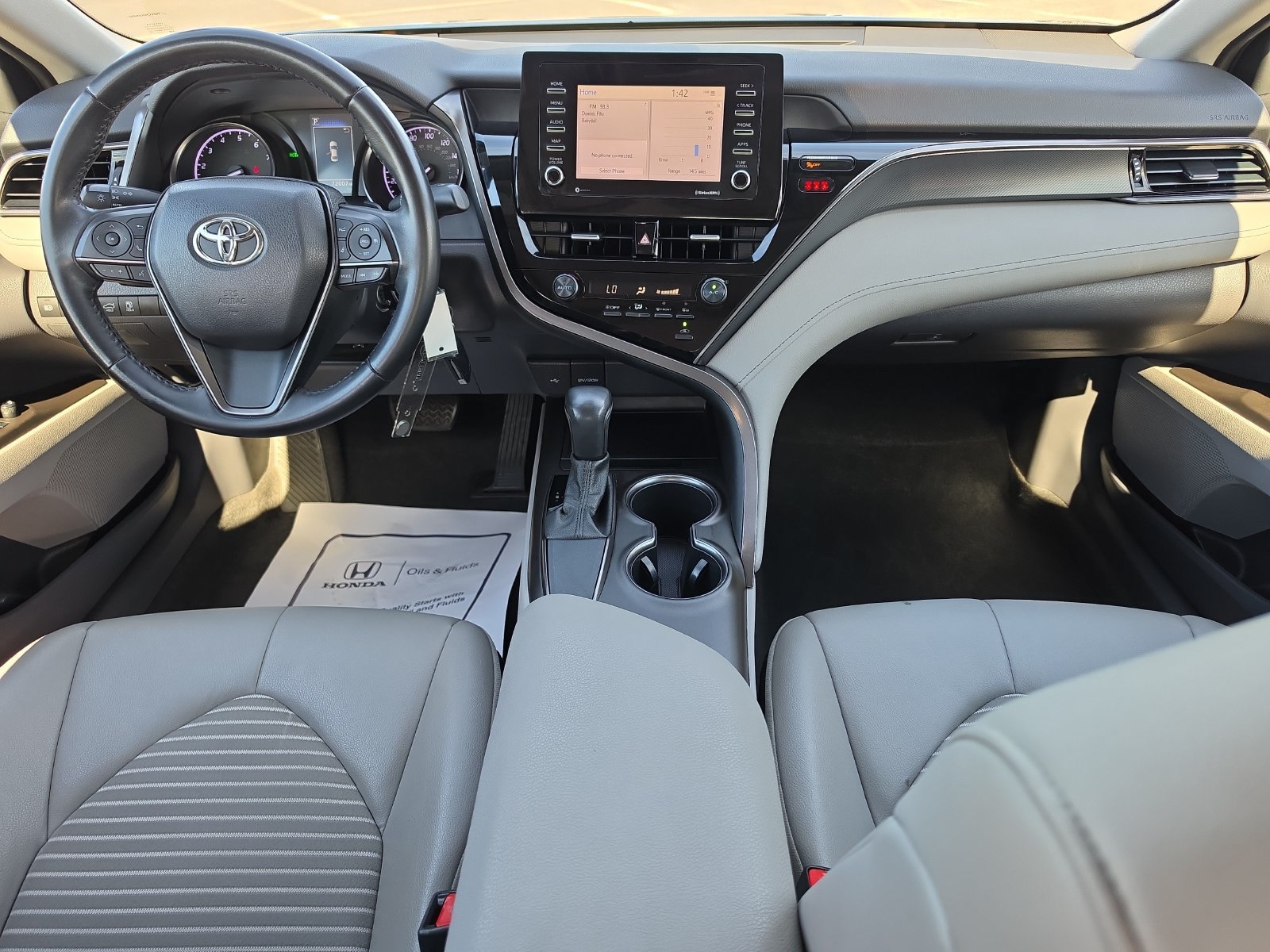 Used 2021 Toyota Camry SE FWD image 9