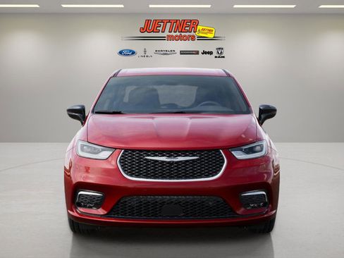 New 2026 Chrysler Pacifica Select image 1