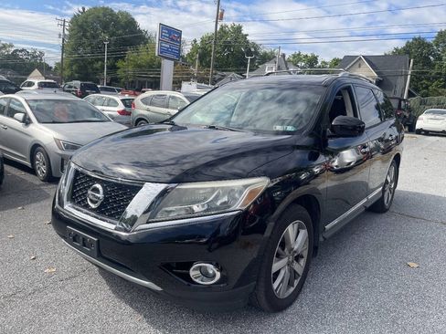 Used 2014 Nissan Pathfinder Platinum w/ Platinum Premium Package AWD/4WD image 39
