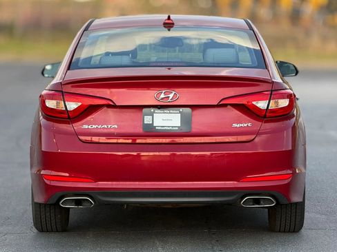 Used 2017 Hyundai Sonata Sport w/ Value Edition Package 02 FWD image 4