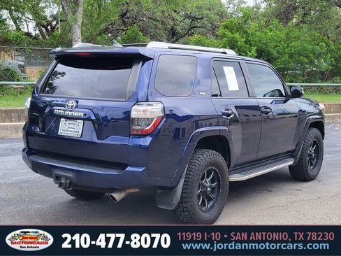 Used 2018 Toyota 4Runner SR5 Premium AWD/4WD image 5