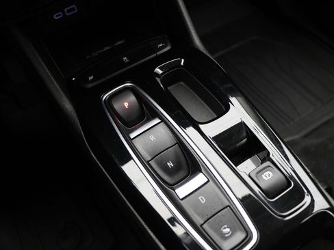 Used 2023 Chevrolet Bolt EUV LT w/ Comfort Package image 24