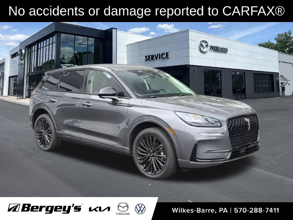 Used 2023 Lincoln Corsair AWD w/ Equipment Group 101A image 2