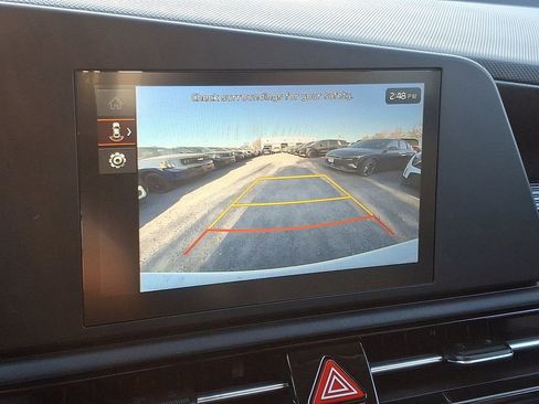 New 2025 Kia Niro LX image 12