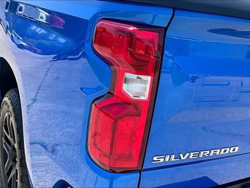 Used 2025 Chevrolet Silverado 1500 RST AWD/4WD image 26