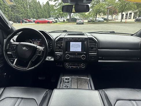 Used 2021 Ford Expedition Limited AWD/4WD image 19