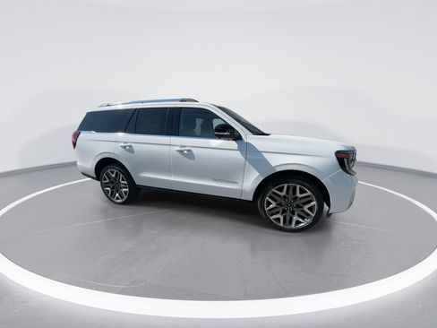 New 2026 Ford Expedition Platinum w/ Platinum Ultimate Package image 9