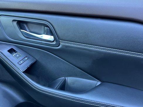 Certified 2023 Nissan Rogue SL w/ SL Premium Package image 22