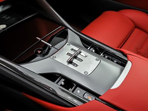Used 2026 Ferrari Purosangue AWD/4WD image 37