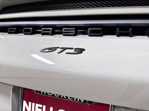 Used 2022 Porsche 911 GT3 RWD image 32