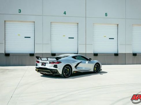 Used 2021 Chevrolet Corvette Stingray Premium Cpe w/ Z51 Performance Package image 43