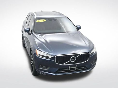 Used 2021 Volvo XC60 T5 Momentum w/ Protection Package Premier FWD image 32