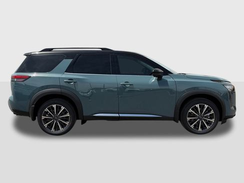 New 2026 Nissan Pathfinder Platinum AWD/4WD image 7