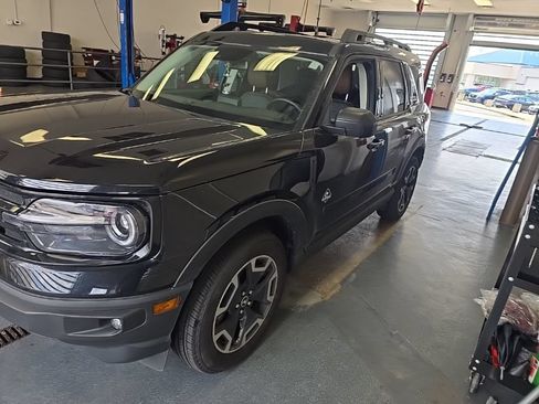 Used 2024 Ford Bronco Sport Outer Banks AWD/4WD image 2