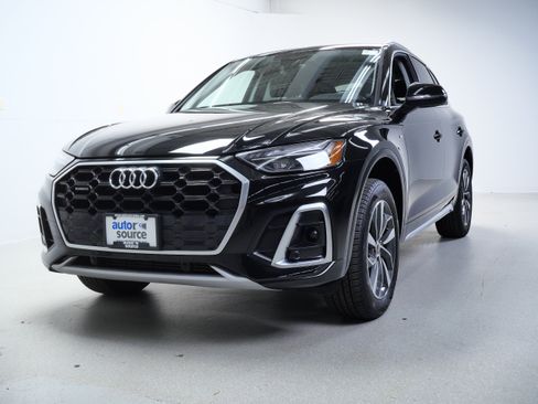 Used 2023 Audi Q5 2.0T Premium w/ Convenience Package AWD/4WD image 12