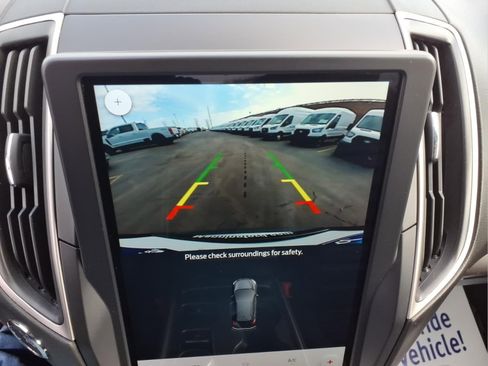 Used 2024 Ford Edge SEL w/ Convenience Package image 10