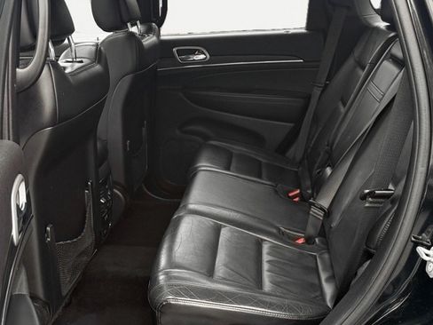 Used 2019 Jeep Grand Cherokee Limited AWD/4WD image 13