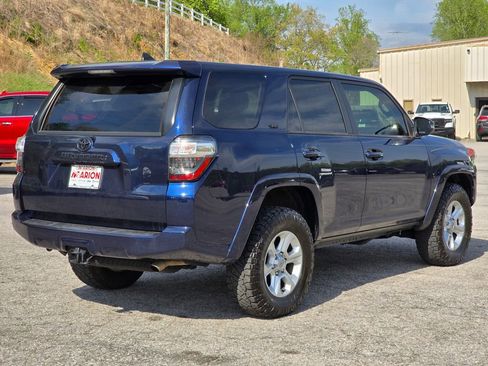 Used 2024 Toyota 4Runner SR5 Premium w/ Moonroof Package image 17