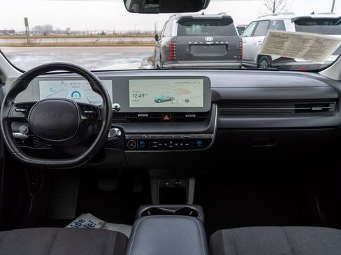 Certified 2024 Hyundai Ioniq 5 SEL image 17