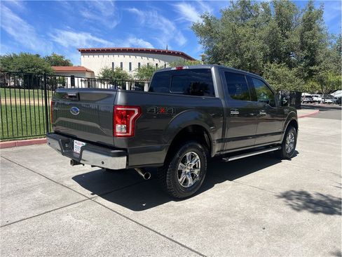 Used 2015 Ford F150 XLT w/ Equipment Group 302A Luxury AWD/4WD image 5