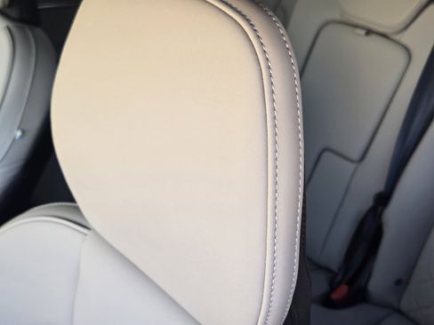 Certified 2025 Volvo XC90 T8 Plus w/ Protection Package Premier image 23