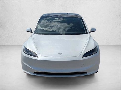 Used 2025 Tesla Model 3 Long Range RWD image 2