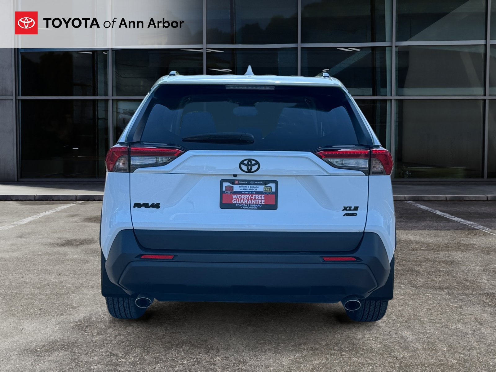 Used 2024 Toyota RAV4 XLE w/ Convenience Package AWD/4WD image 10