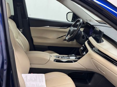 Used 2023 INFINITI QX60 Sensory image 25