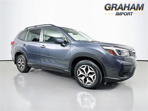 Used 2021 Subaru Forester Premium image 1