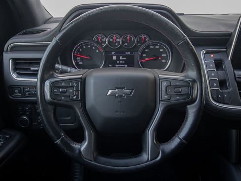 Used 2021 Chevrolet Suburban RST w/ Luxury Package image 39