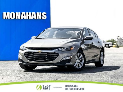 Used 2024 Chevrolet Malibu LT FWD image 1