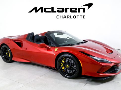 Used 2022 Ferrari F8 Tributo image 2
