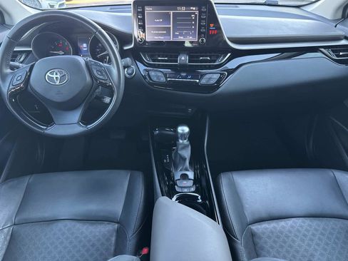 Used 2021 Toyota C-HR Limited image 15