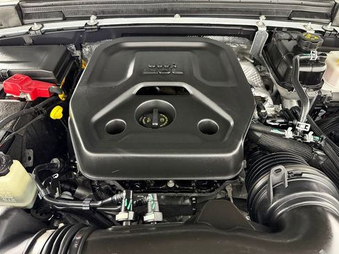 Used 2025 Jeep Wrangler Unlimited Rubicon 4xe w/ Safety Group image 34