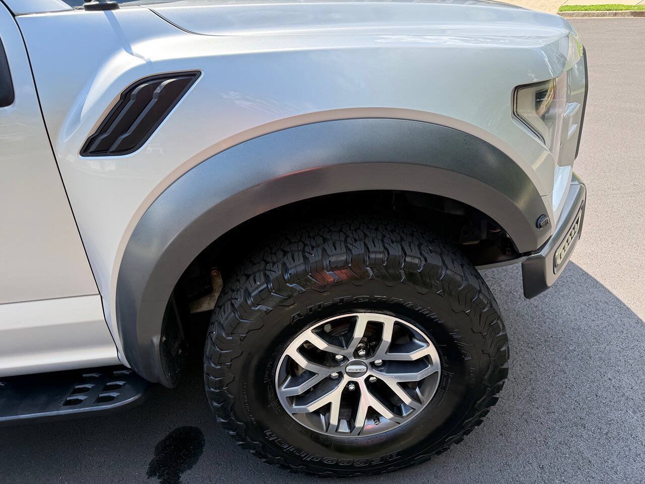 Used 2017 Ford F150 Raptor w/ Equipment Group 802A Luxury AWD/4WD image 48