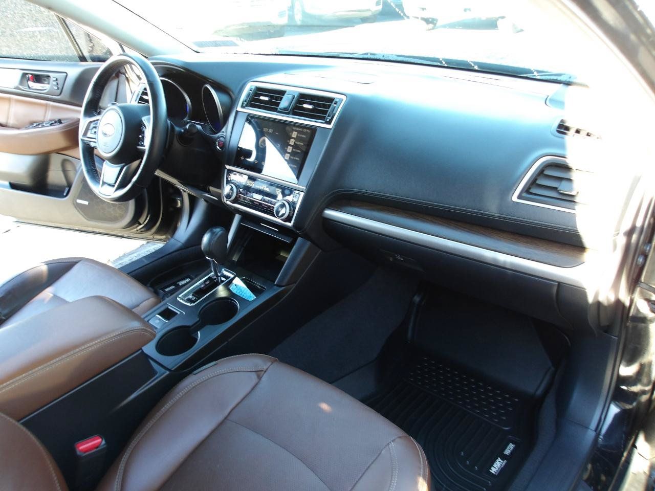 Used 2019 Subaru Outback 2.5i Touring w/ Popular Package #3A AWD/4WD image 13