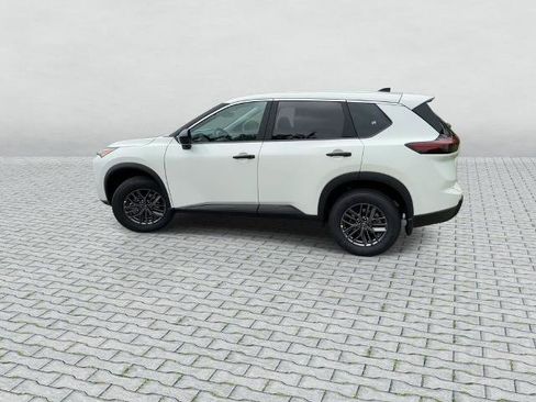 Certified 2026 Nissan Rogue S FWD image 5