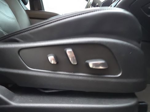 Used 2023 Cadillac XT6 Sport w/ Platinum Package image 34