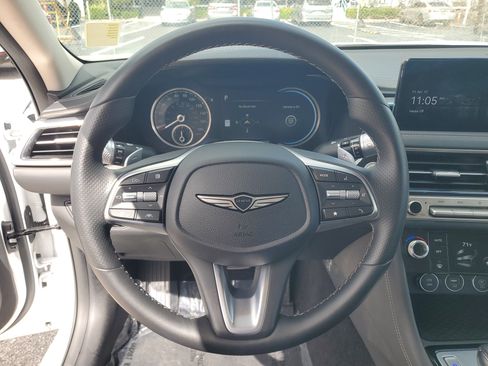 Used 2025 Genesis G70 2.5T RWD image 16