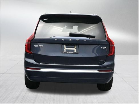 New 2026 Volvo XC90 T8 Ultra w/ Protection Package Premier AWD/4WD image 4