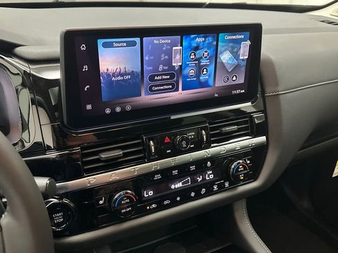 New 2026 Nissan Pathfinder SL w/ SL Premium Package AWD/4WD image 12