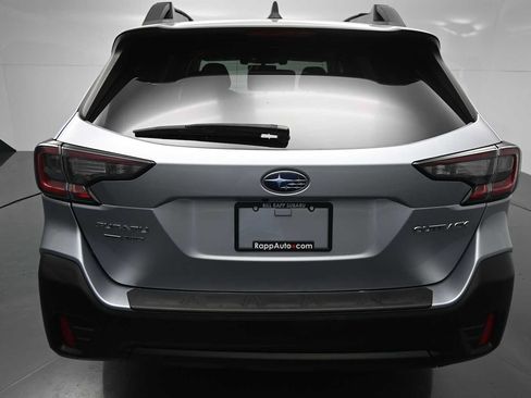 Used 2022 Subaru Outback Premium AWD/4WD image 6
