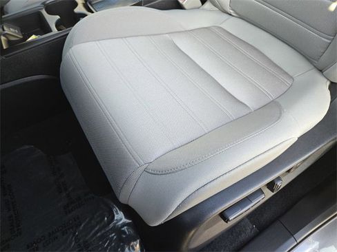 Used 2019 Honda CR-V EX image 11