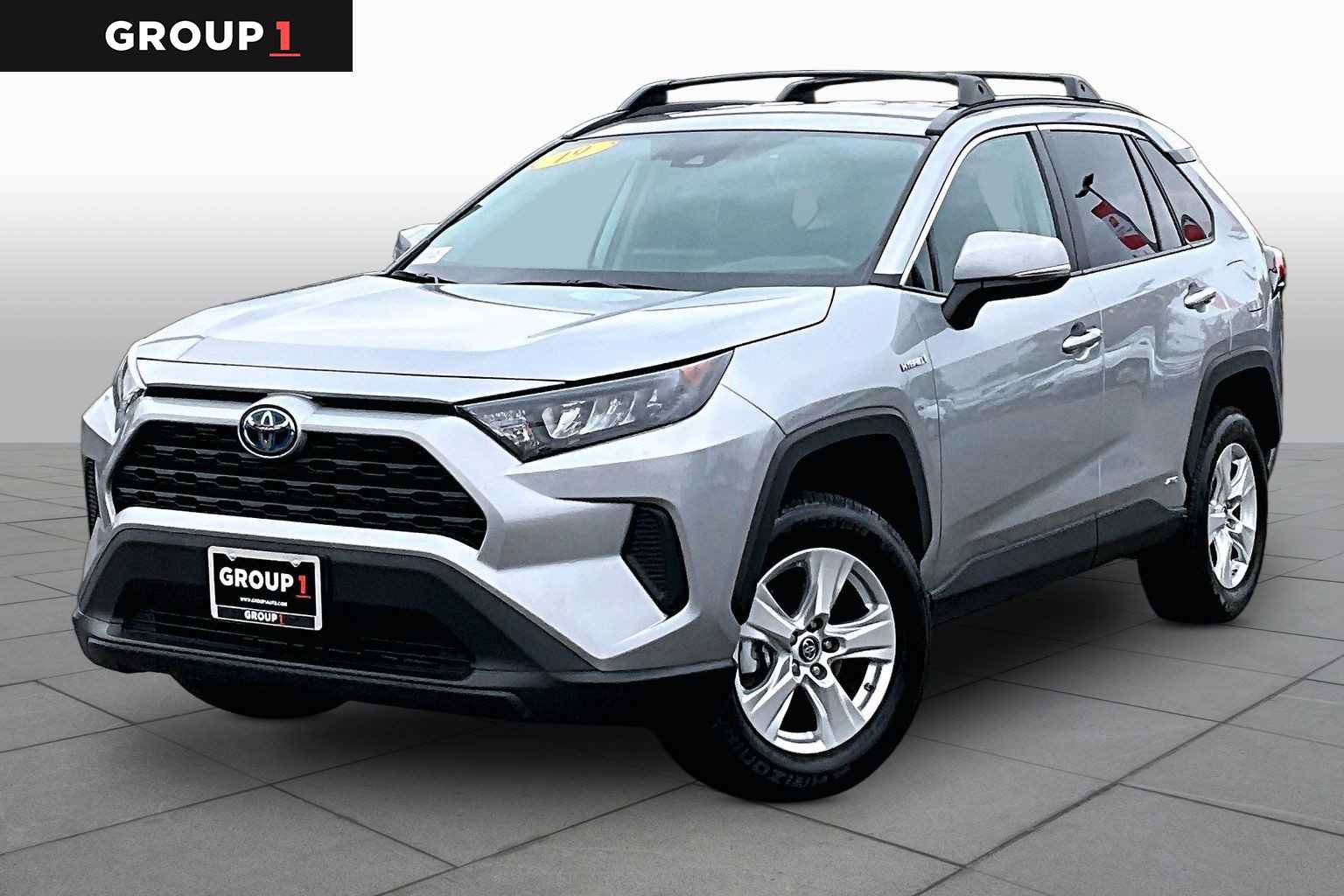 Used 2019 Toyota RAV4 LE w/ Carpet Mat Package AWD/4WD image 1
