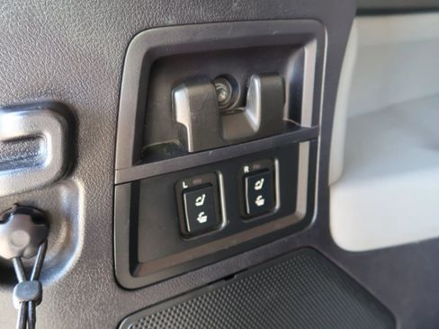 Used 2013 Toyota Sequoia Limited image 21