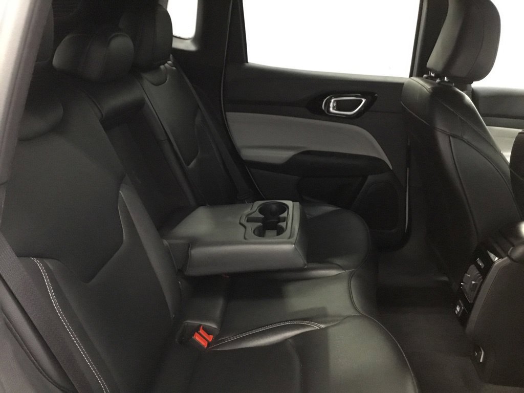 Used 2025 Jeep Compass Limited AWD/4WD image 36