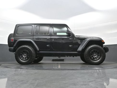 Used 2023 Jeep Wrangler Unlimited Sport AWD/4WD image 32
